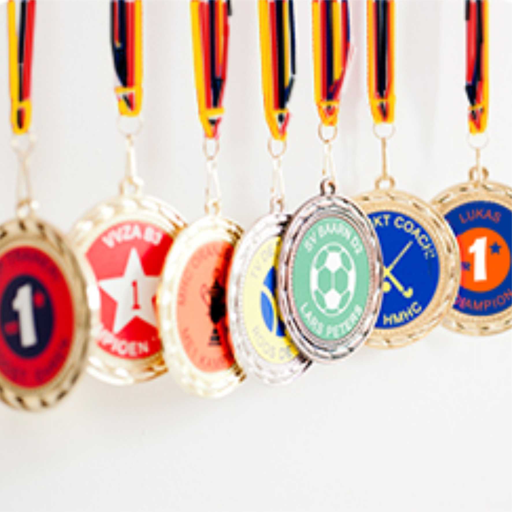 Medaille mit aufkleber