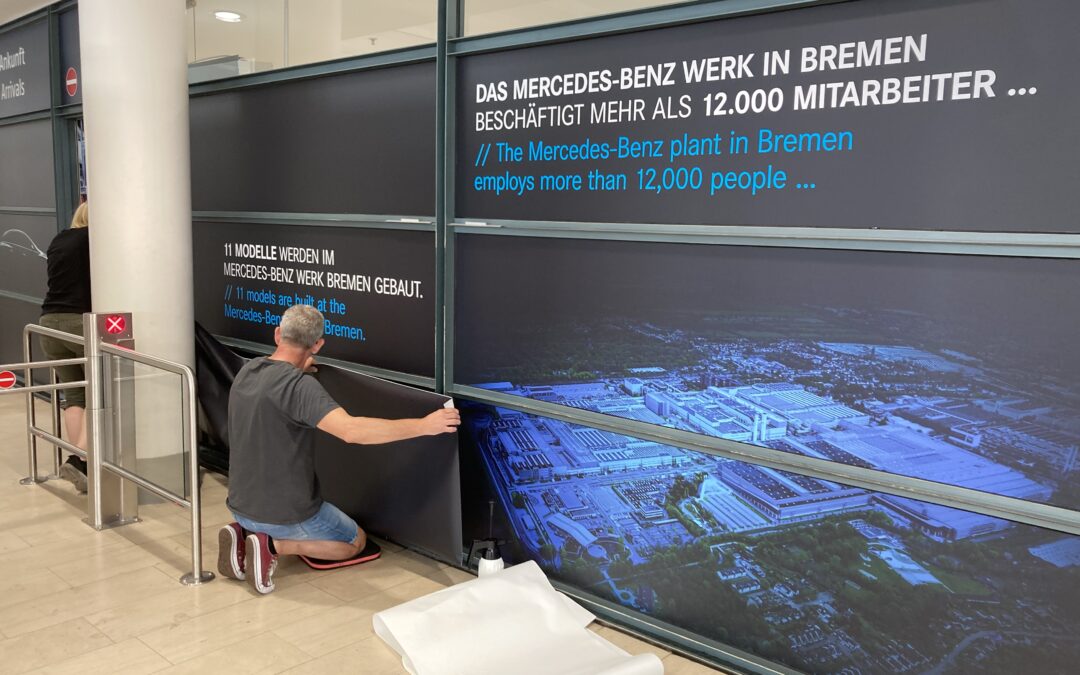 Neue Folierung der Ankunftshalle vom Bremer Flughafen